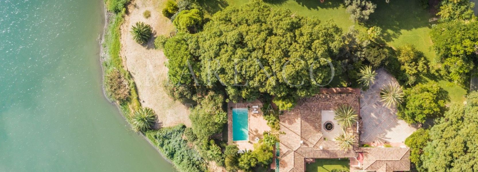 Villa in Benahavis