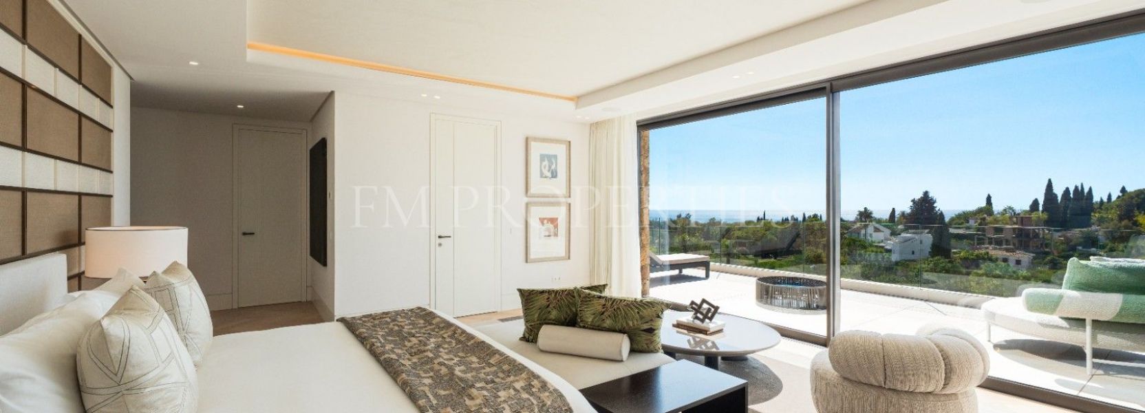 Villa  in Marbella Hill Club, Marbella Golden Mile, Marbella