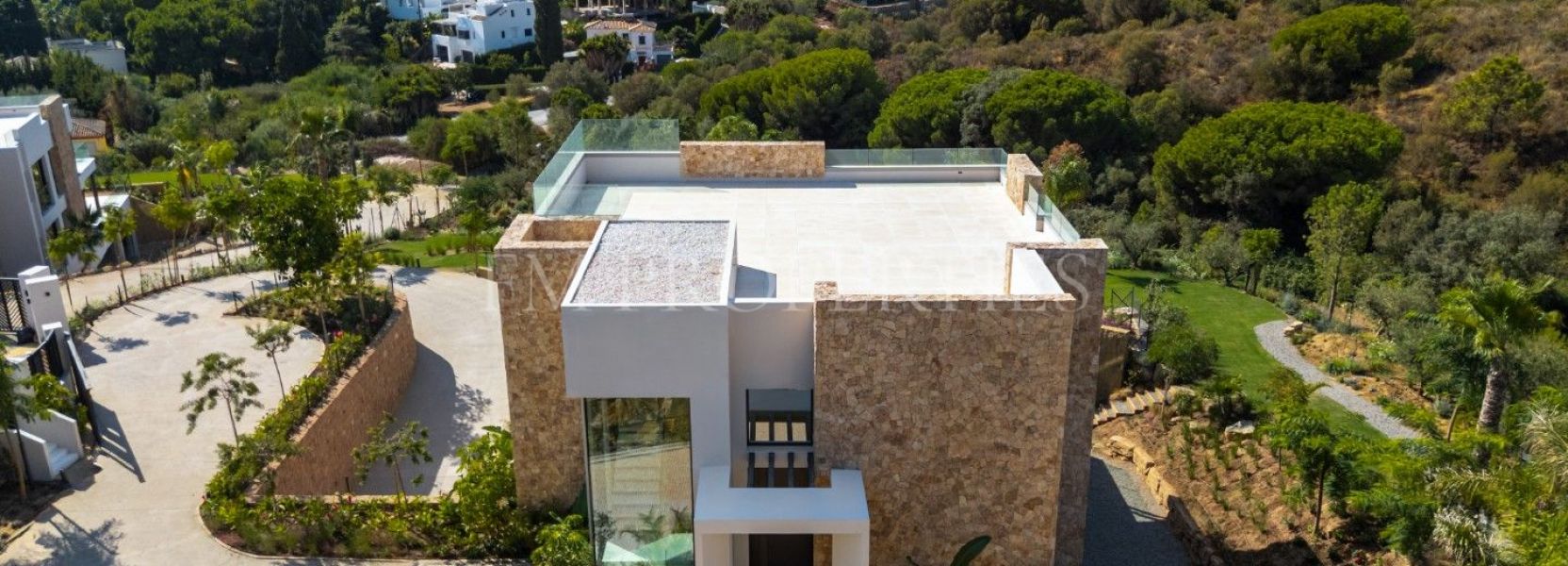 Villa  in Marbella Hill Club, Marbella Golden Mile, Marbella