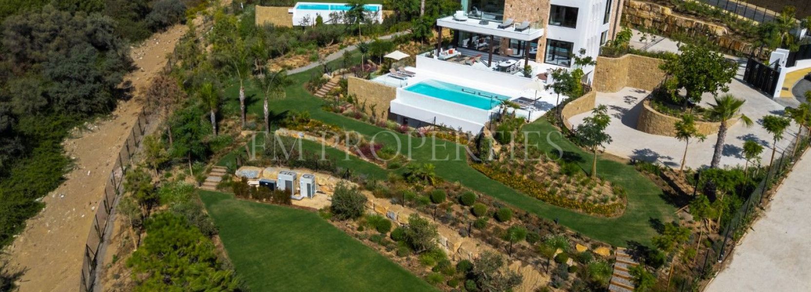 Villa  in Marbella Hill Club, Marbella Golden Mile, Marbella