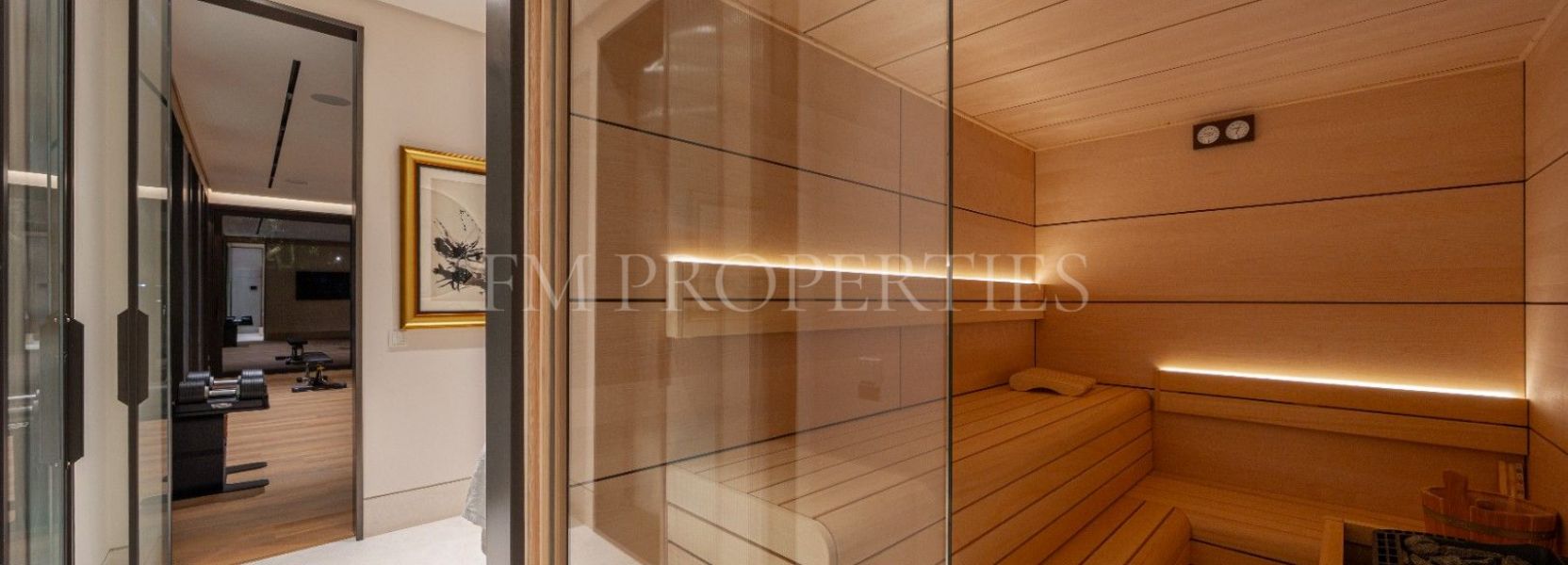 Villa  in Marbella Hill Club, Marbella Golden Mile, Marbella