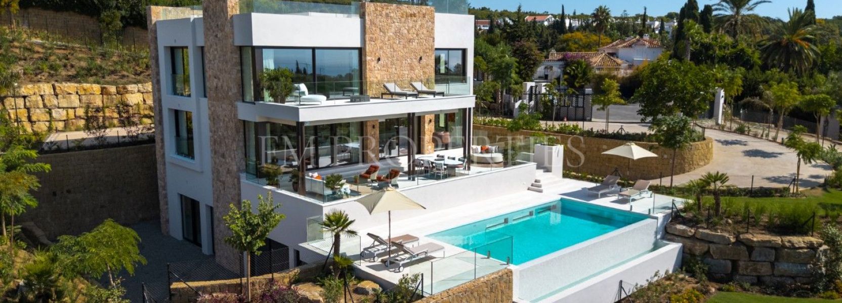 Villa  in Marbella Hill Club, Marbella Golden Mile, Marbella