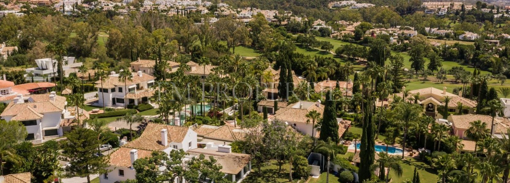 Villa  in La Cerquilla, Nueva Andalucia, Marbella