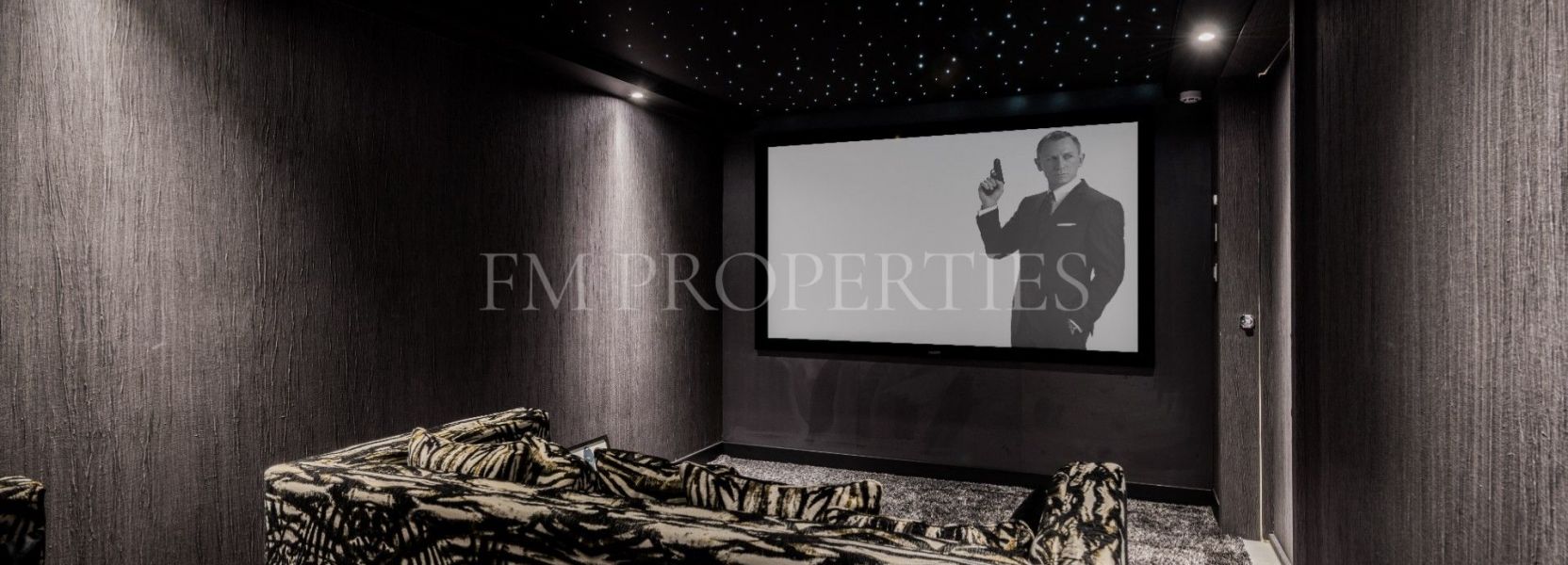 Villa  in La Cerquilla, Nueva Andalucia, Marbella