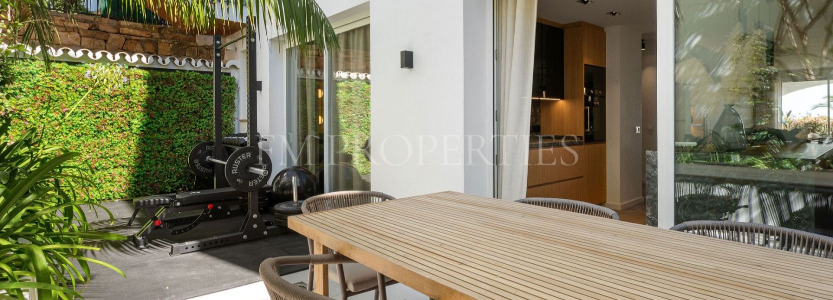 Adosado  en Club Sierra, Marbella Golden Mile, Marbella