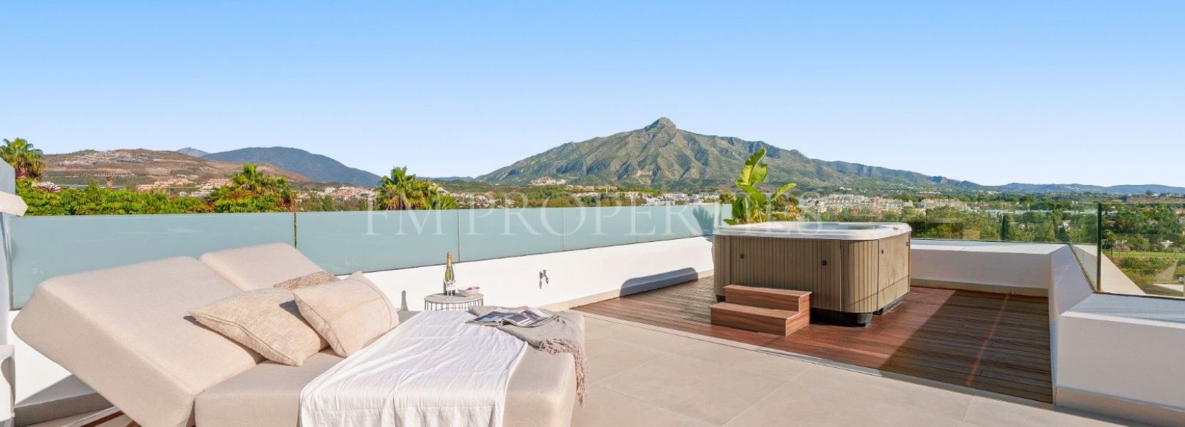 Villa  in Nueva Andalucia, Marbella