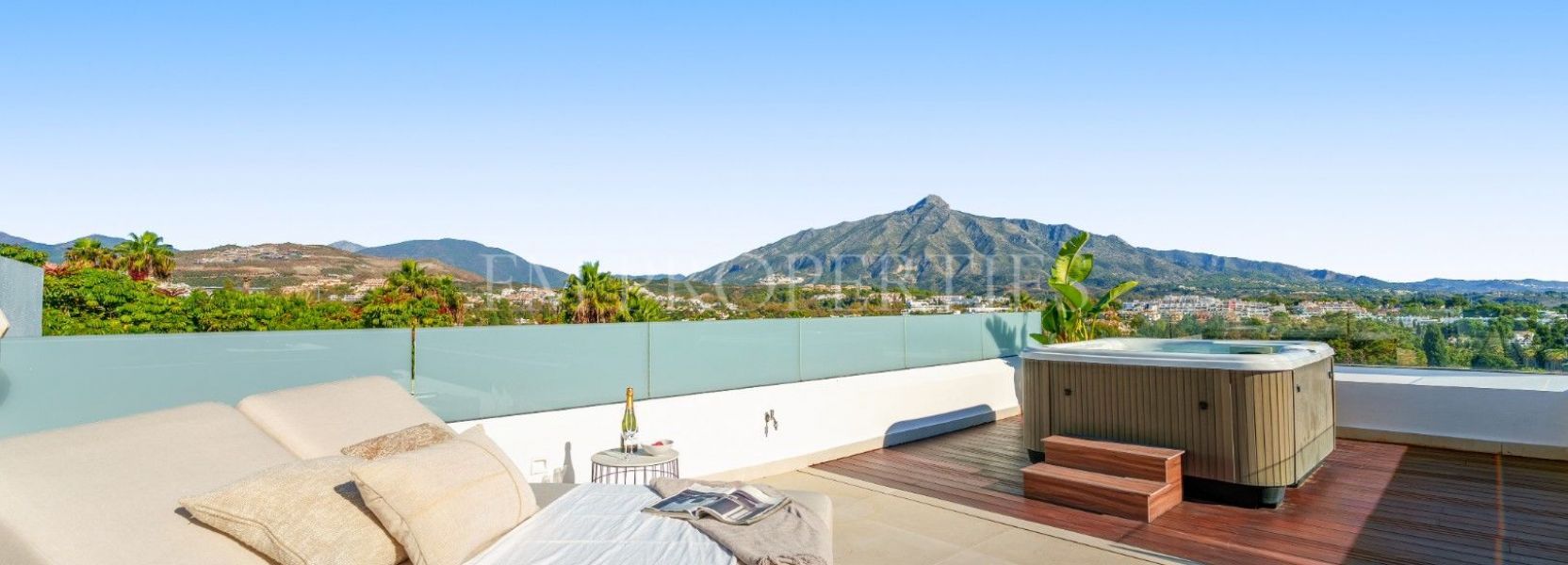 Villa  in Nueva Andalucia, Marbella