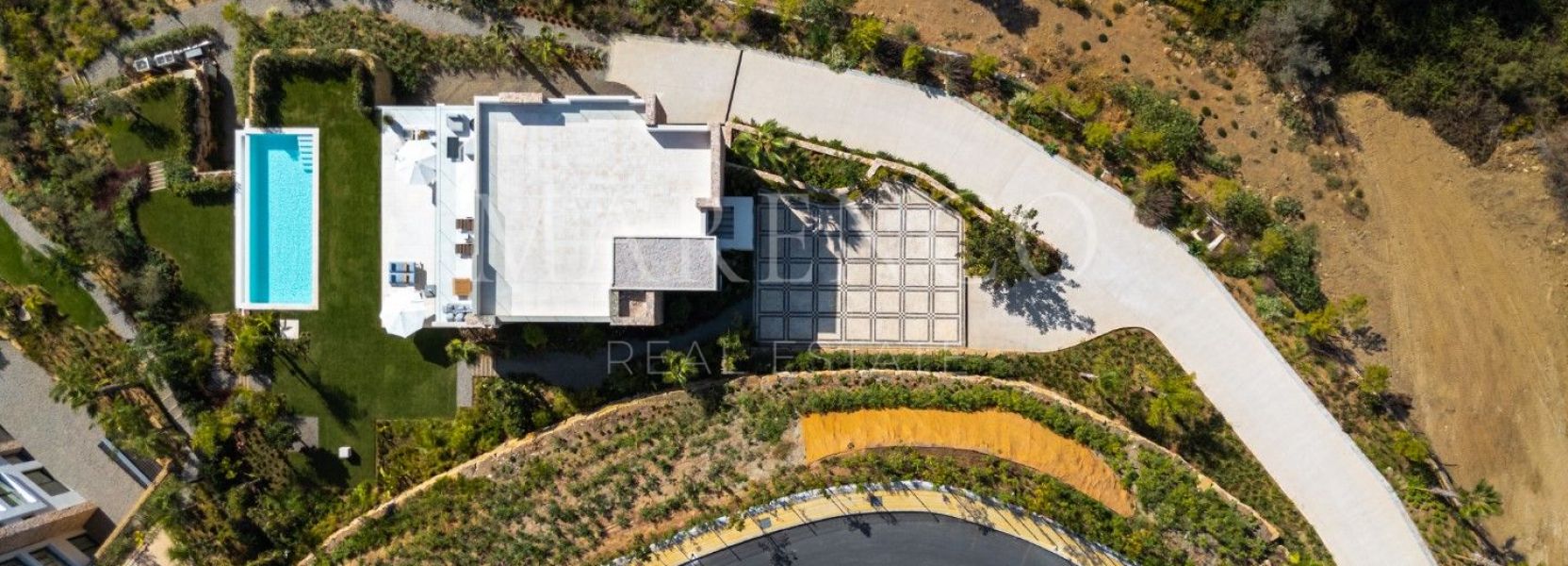 Villa  in Marbella Hill Club, Marbella Golden Mile, Marbella