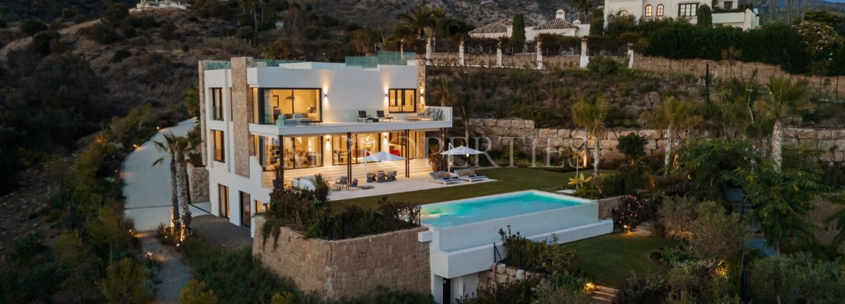 Villa  in Marbella Hill Club, Marbella Golden Mile, Marbella