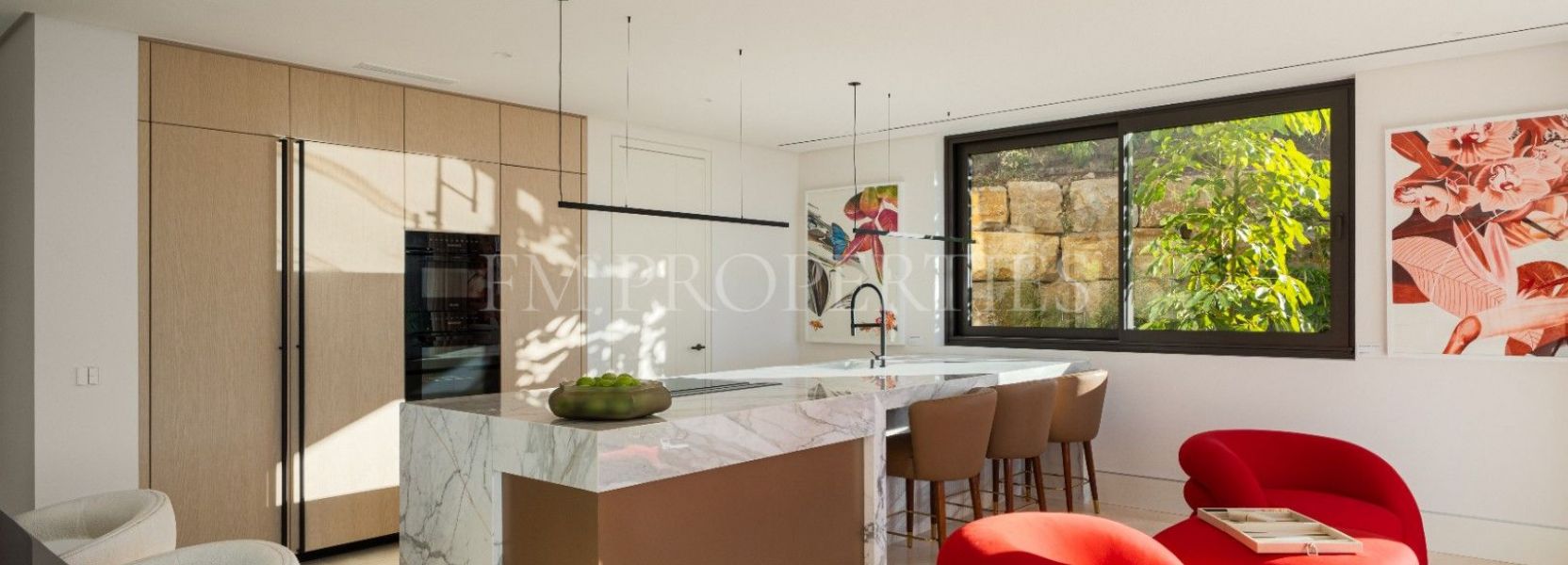 Villa  in Marbella Hill Club, Marbella Golden Mile, Marbella