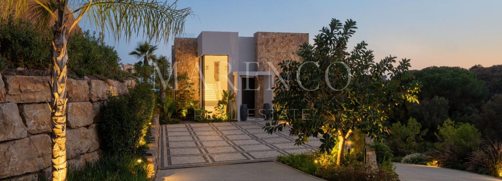 Villa  in Marbella Hill Club, Marbella Golden Mile, Marbella