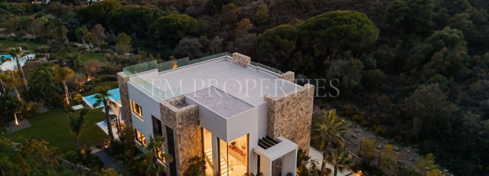 Villa  in Marbella Hill Club, Marbella Golden Mile, Marbella