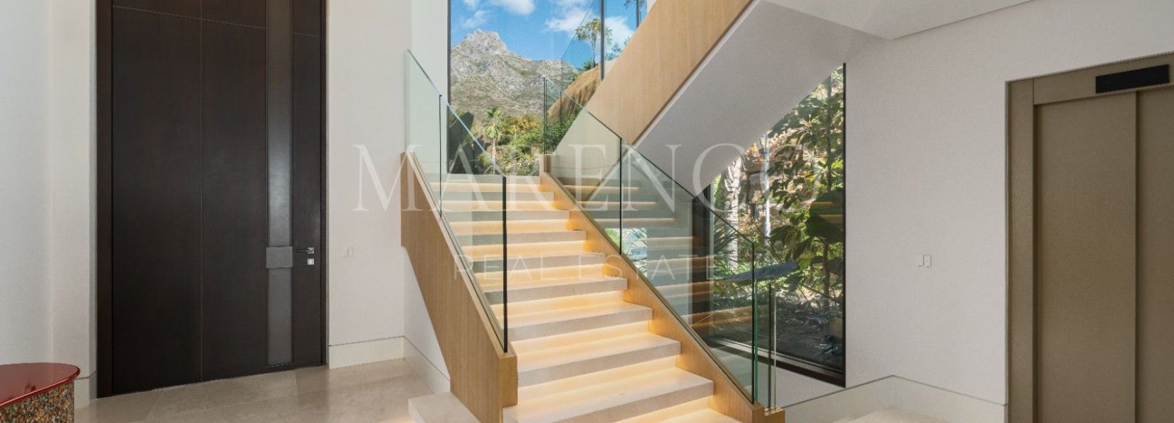 Villa  in Marbella Hill Club, Marbella Golden Mile, Marbella