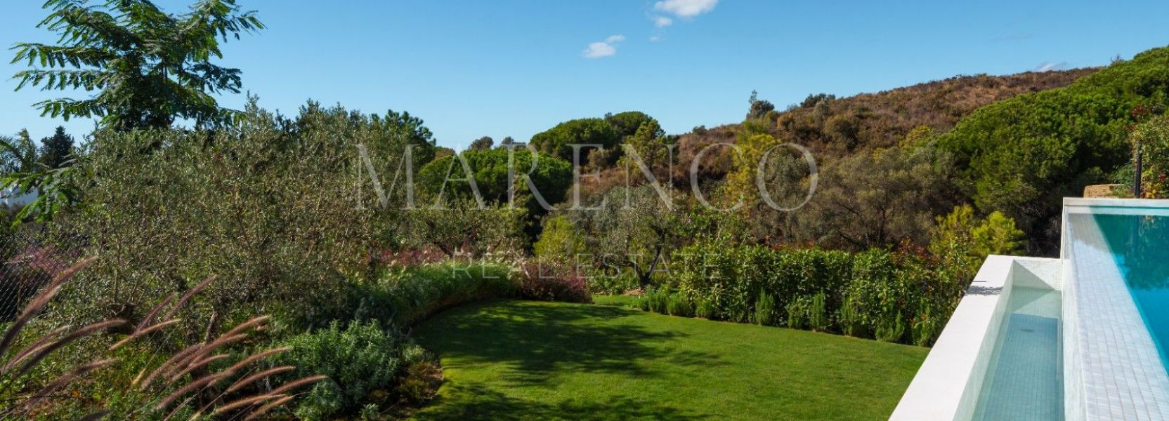 Villa  in Marbella Hill Club, Marbella Golden Mile, Marbella