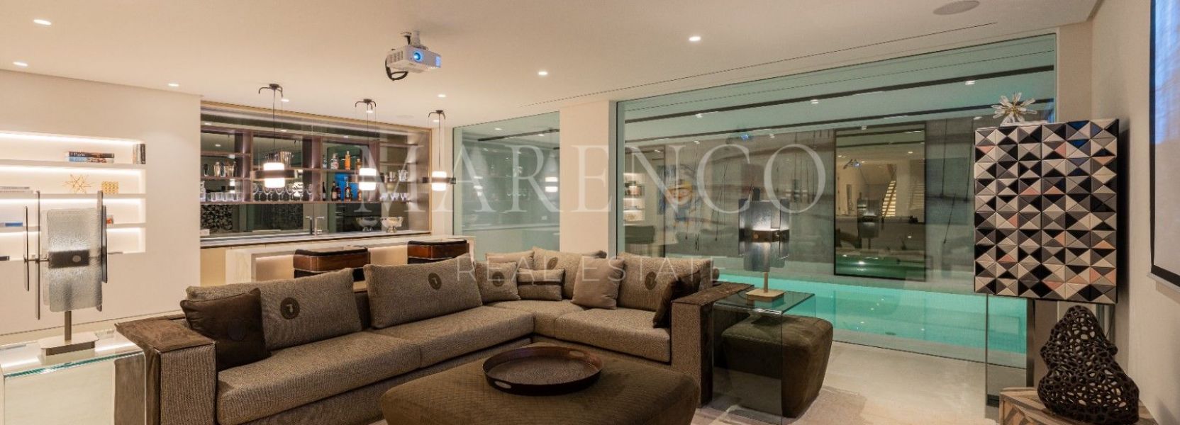 Villa  in Marbella Hill Club, Marbella Golden Mile, Marbella