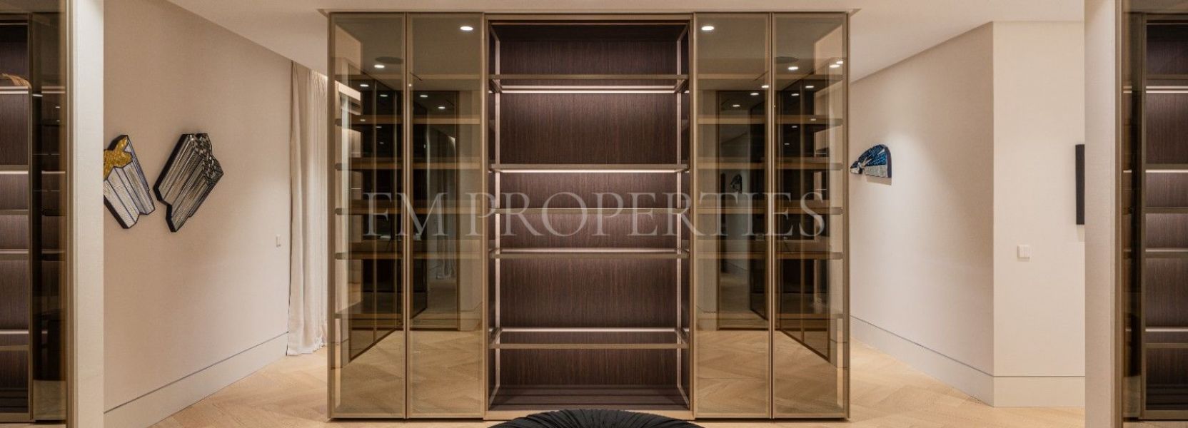 Villa  in Marbella Hill Club, Marbella Golden Mile, Marbella