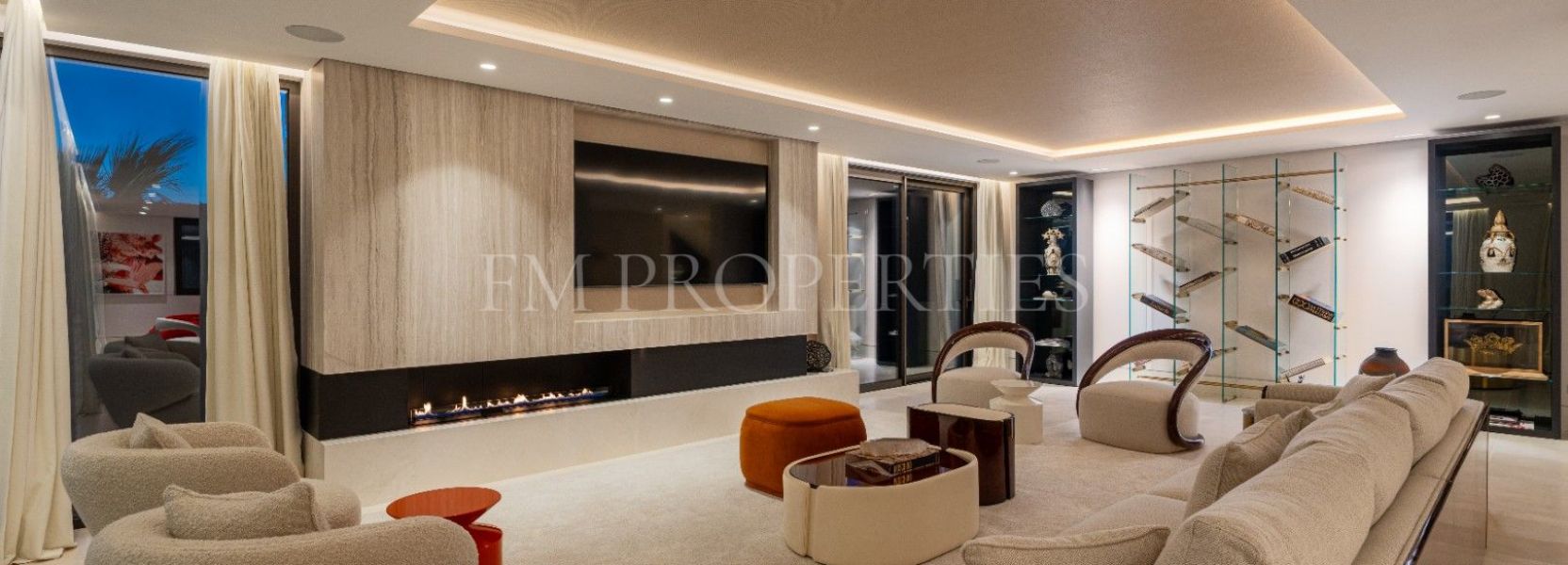 Villa  in Marbella Hill Club, Marbella Golden Mile, Marbella