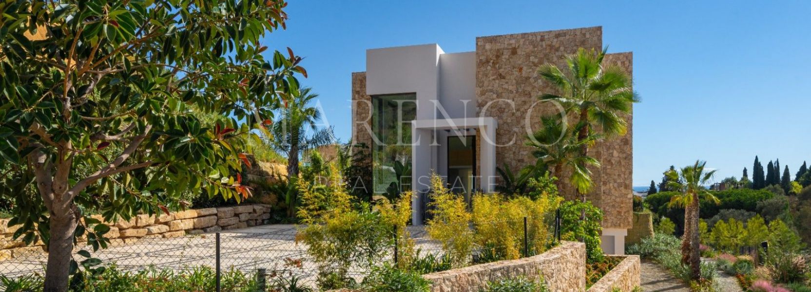 Villa  in Marbella Hill Club, Marbella Golden Mile, Marbella