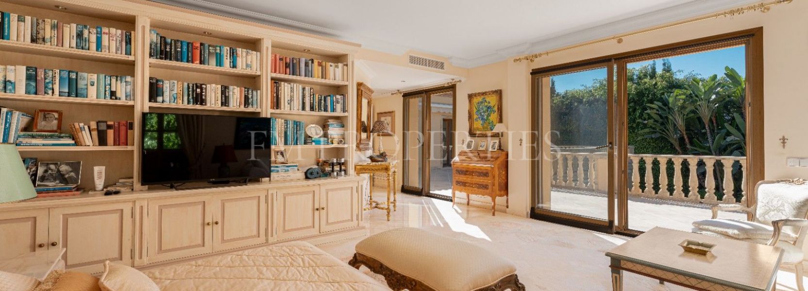 Villa  in Nueva Andalucia, Marbella