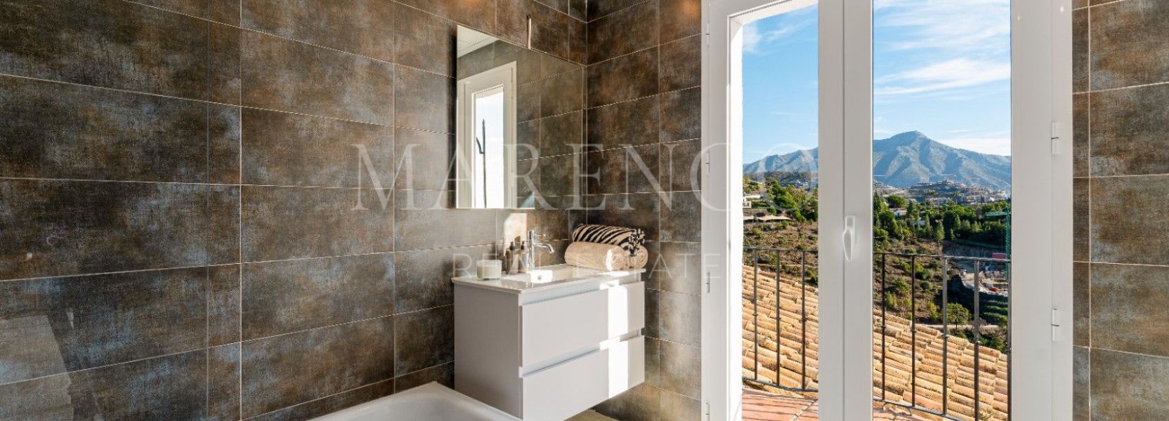 Villa  en El Madroñal, Benahavis