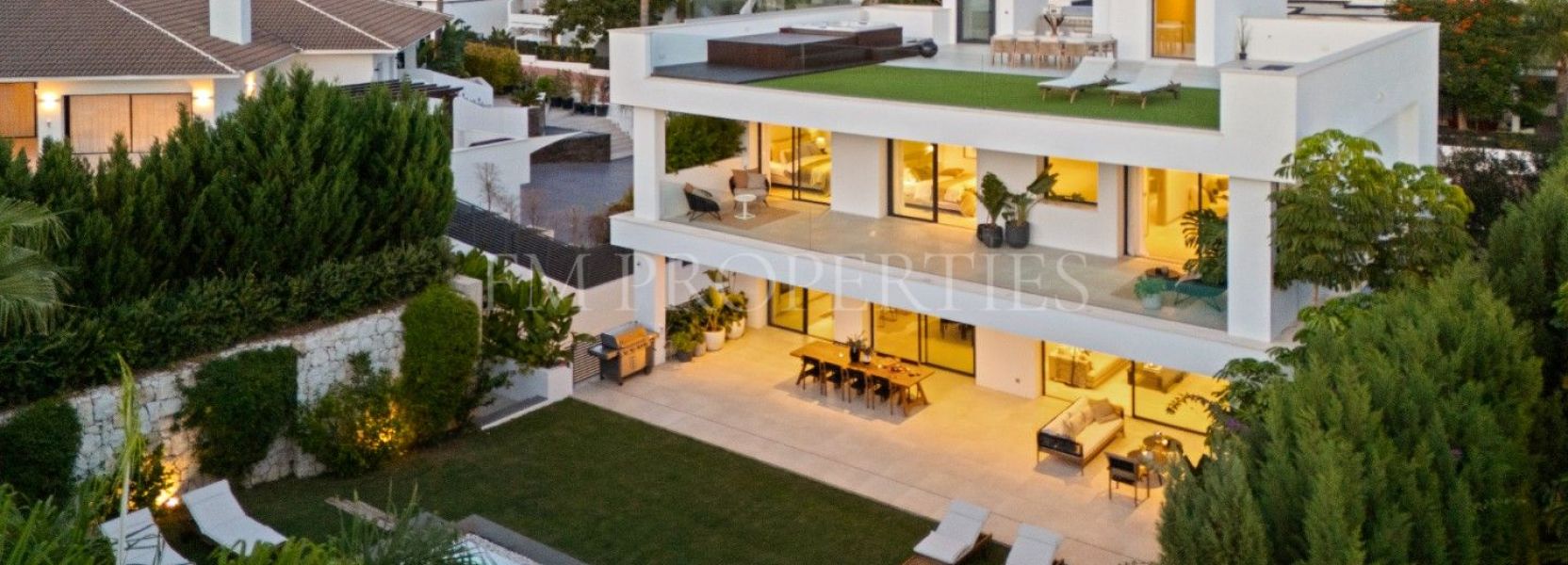 Villa  in Nueva Andalucia, Marbella