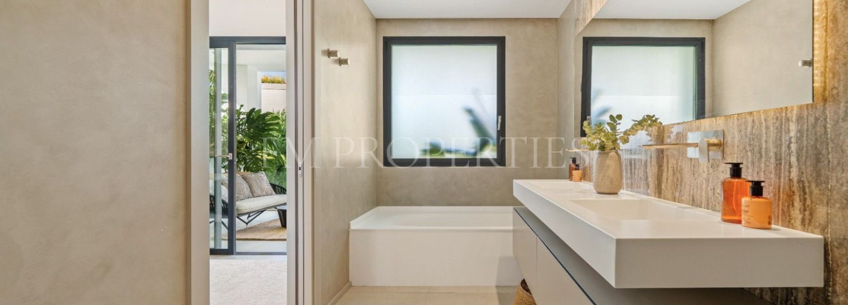 Villa  in Nueva Andalucia, Marbella