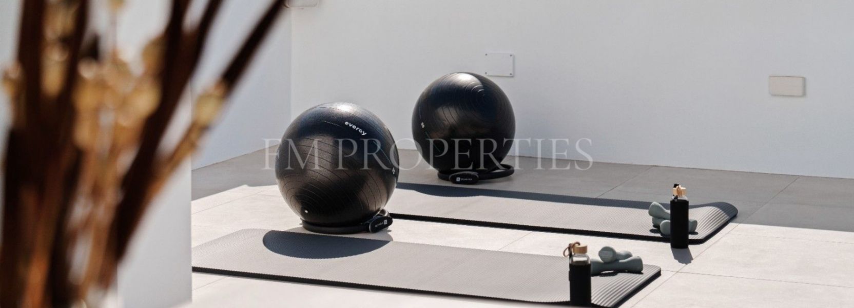 Villa  in Nueva Andalucia, Marbella