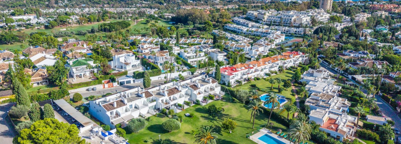 Adosado  en La Rinconada, Nueva Andalucia, Marbella