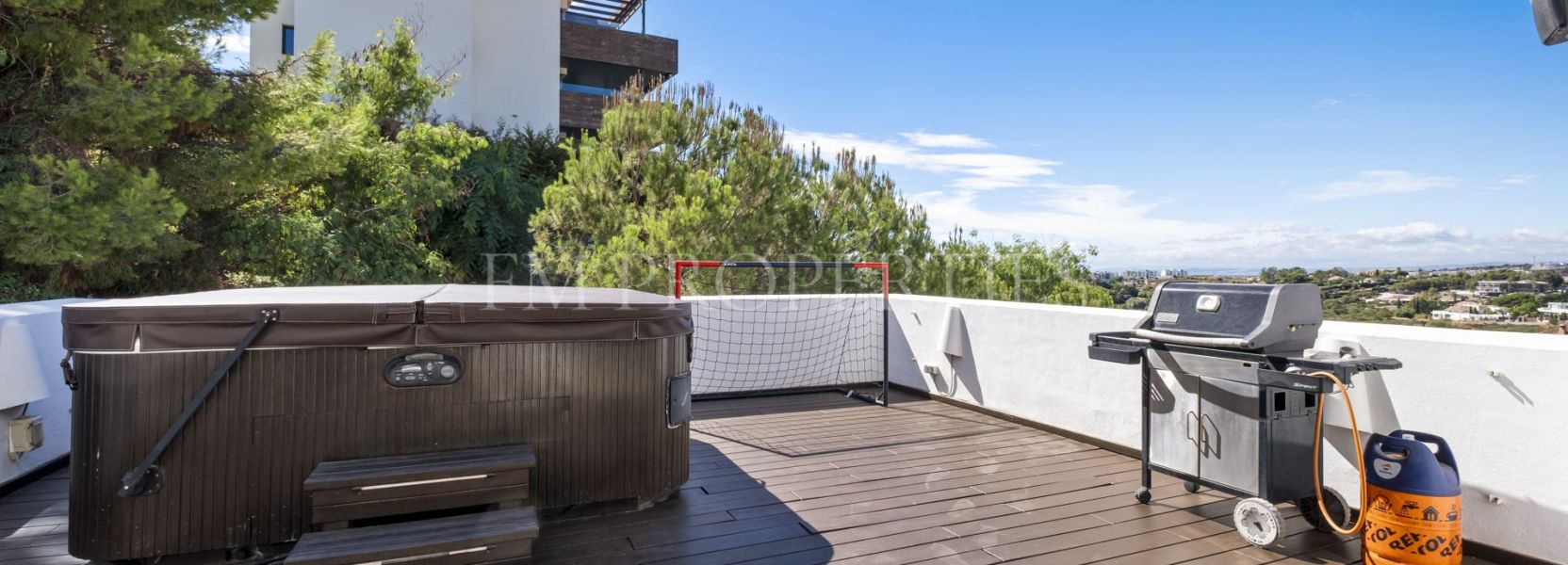 Duplex Penthouse  in Los Flamingos Golf, Benahavis