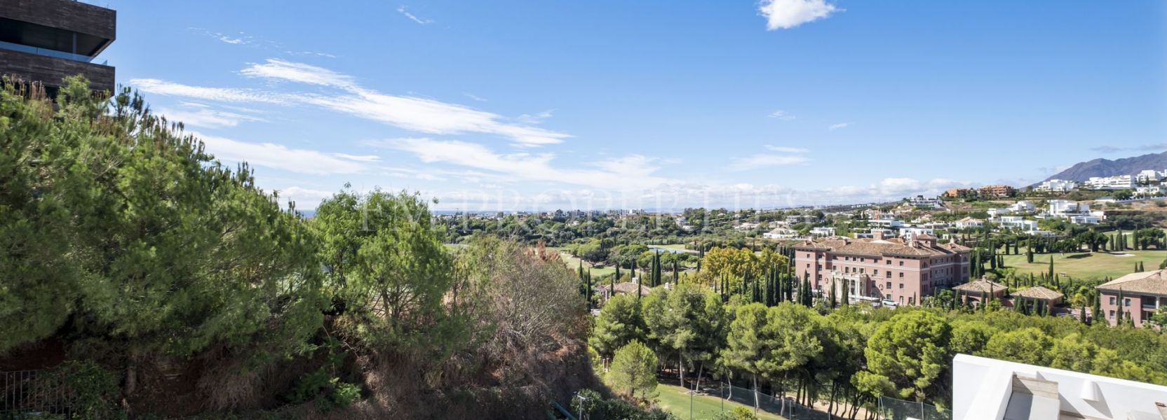 Duplex Penthouse  in Los Flamingos Golf, Benahavis