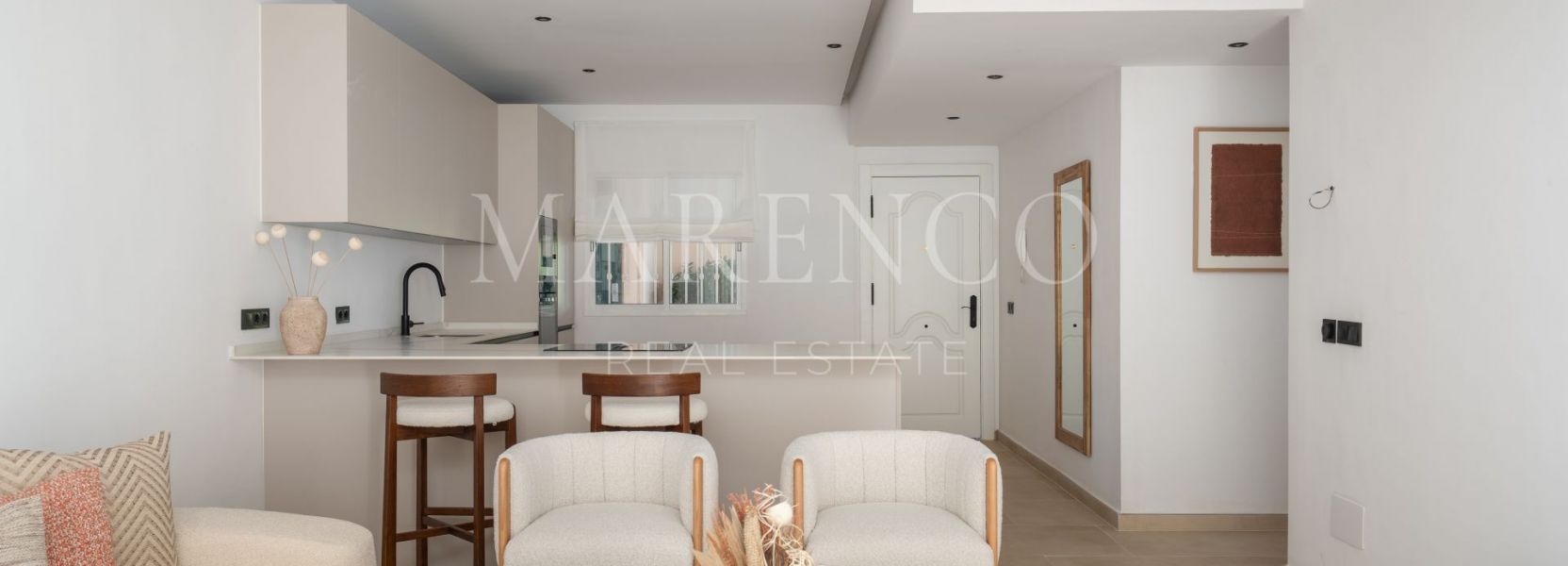 Erdgeschosswohnung  in Pueblo de Las Brisas, Nueva Andalucia, Marbella