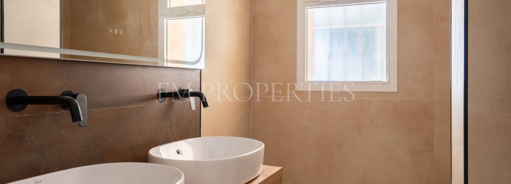 Appartement rez de chaussée  à Pueblo de Las Brisas, Nueva Andalucia, Marbella