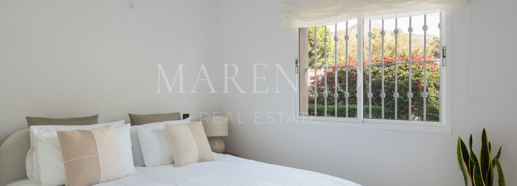 Erdgeschosswohnung  in Pueblo de Las Brisas, Nueva Andalucia, Marbella