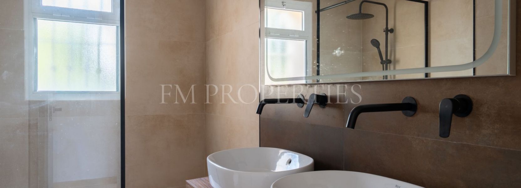 Appartement rez de chaussée  à Pueblo de Las Brisas, Nueva Andalucia, Marbella