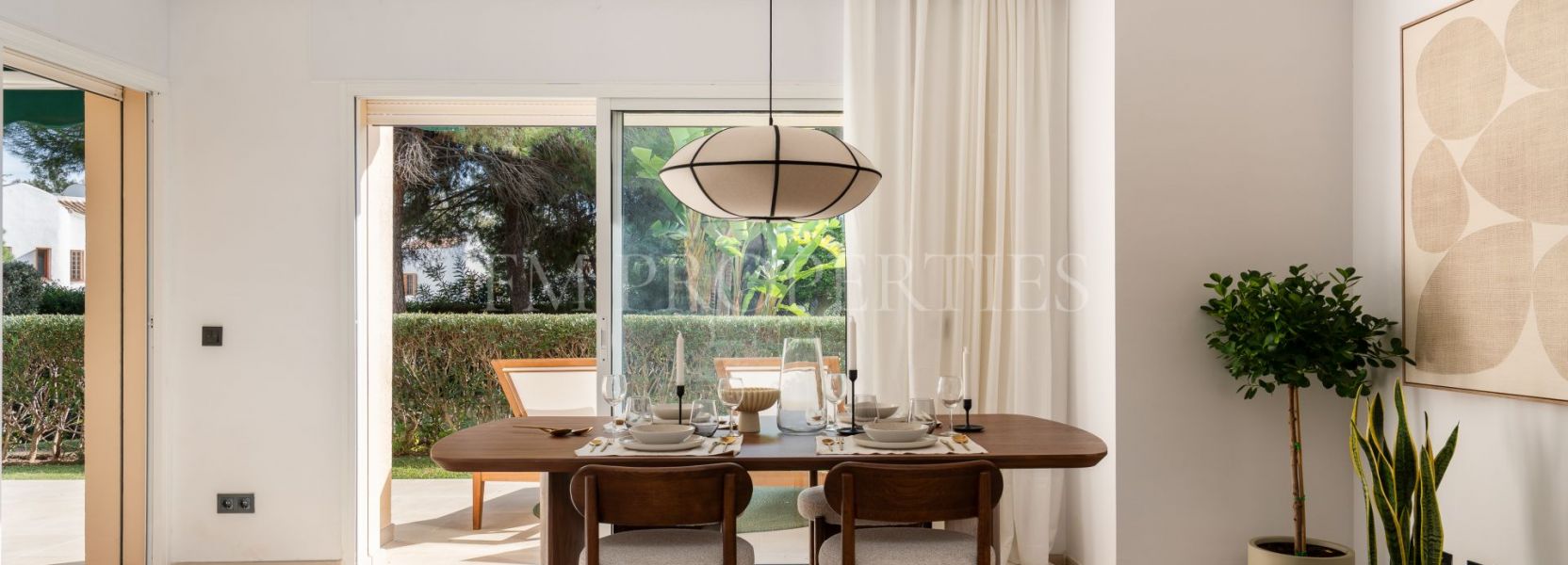 Appartement rez de chaussée  à Pueblo de Las Brisas, Nueva Andalucia, Marbella