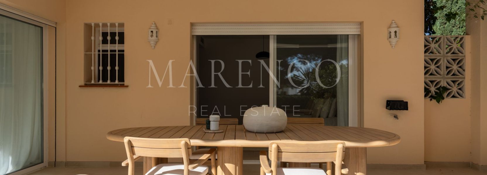 Erdgeschosswohnung  in Pueblo de Las Brisas, Nueva Andalucia, Marbella