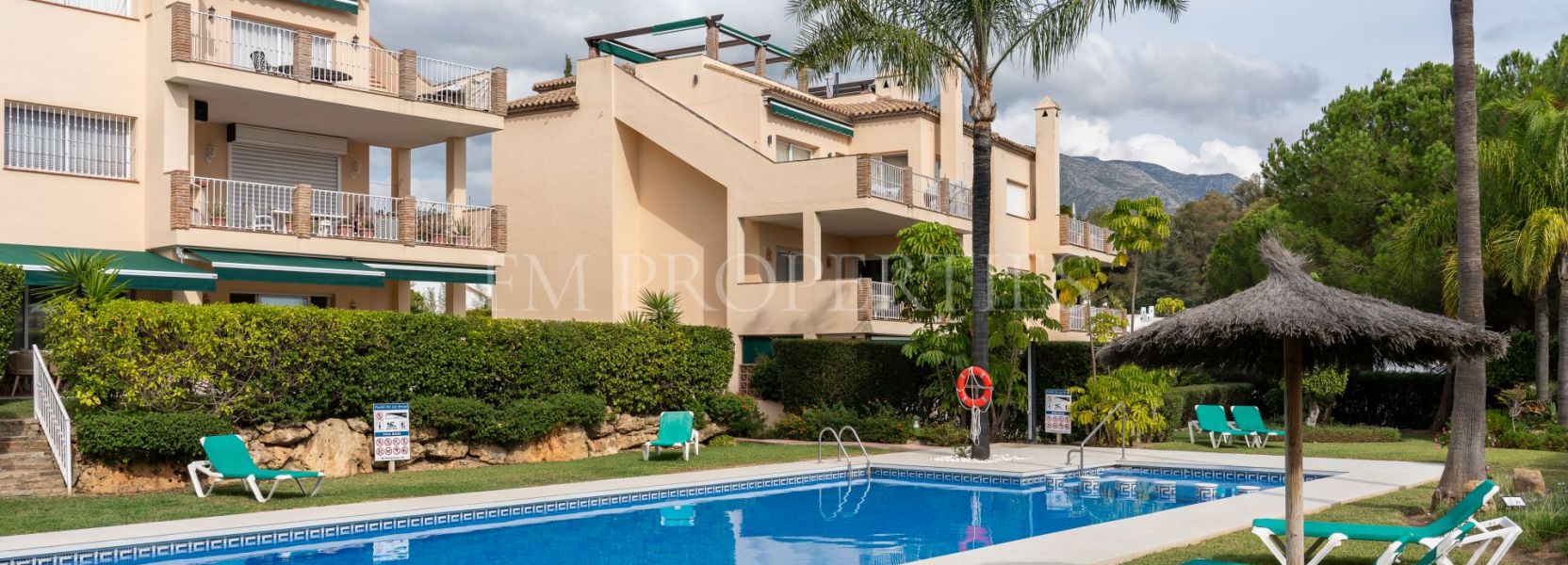Appartement rez de chaussée  à Pueblo de Las Brisas, Nueva Andalucia, Marbella