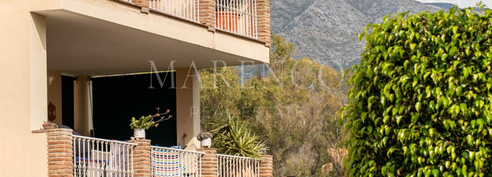 Erdgeschosswohnung  in Pueblo de Las Brisas, Nueva Andalucia, Marbella