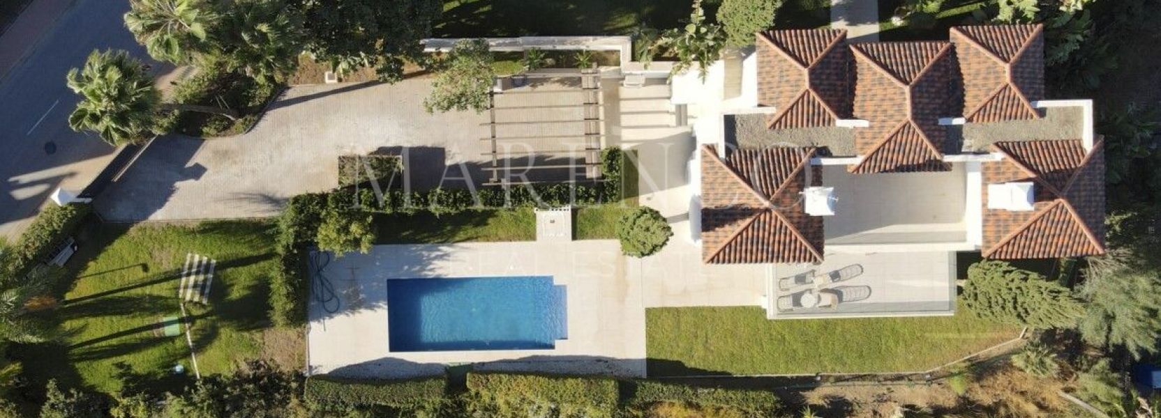 Villa  in Benahavis