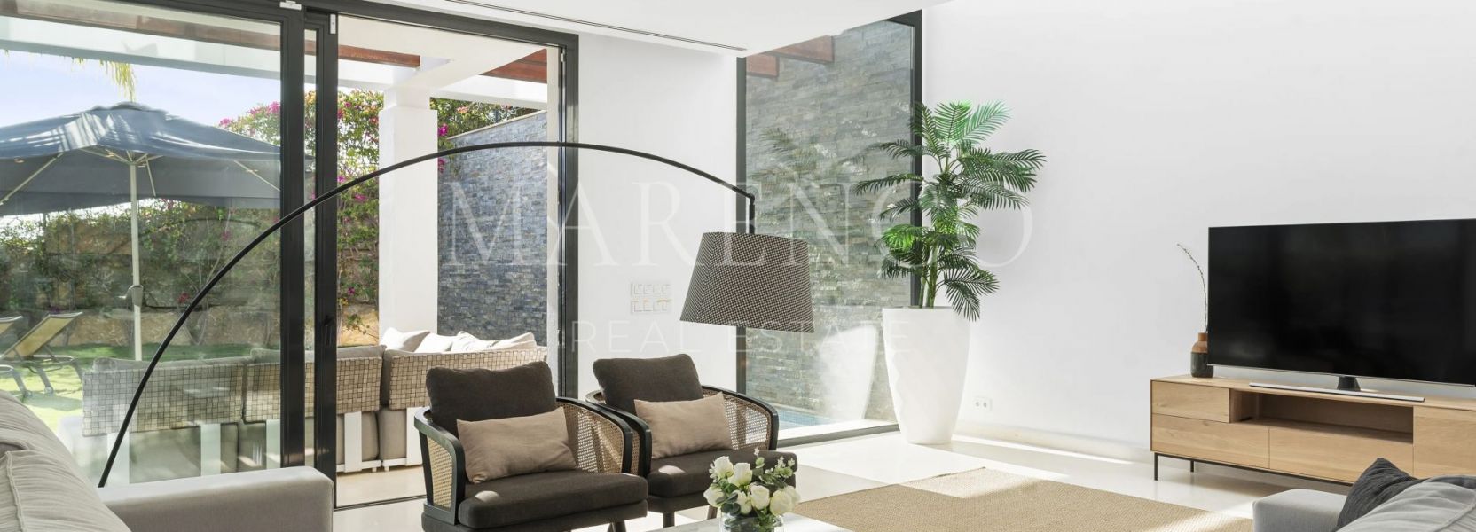 Semi Detached Villa  in Cabopino, Marbella East, Marbella