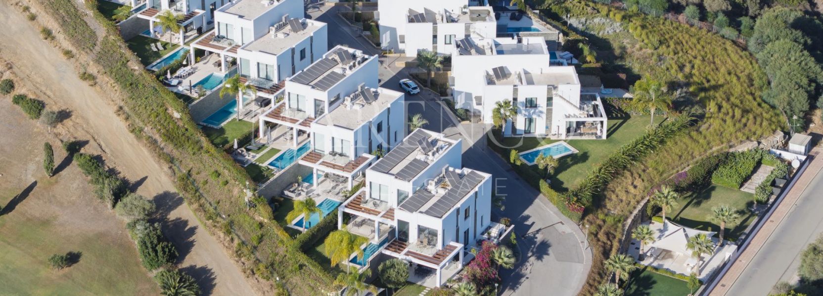 Semi Detached Villa  in Cabopino, Marbella East, Marbella