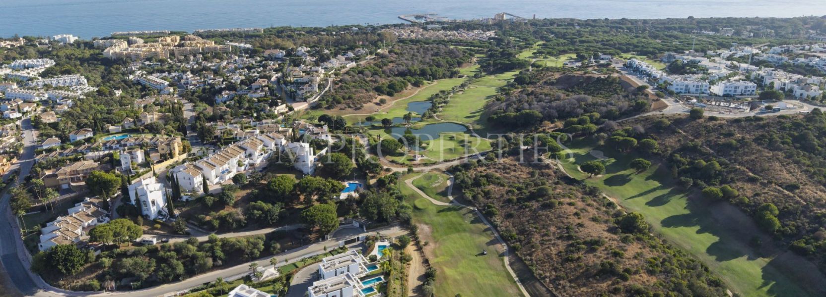 Semi Detached Villa  in Cabopino, Marbella East, Marbella