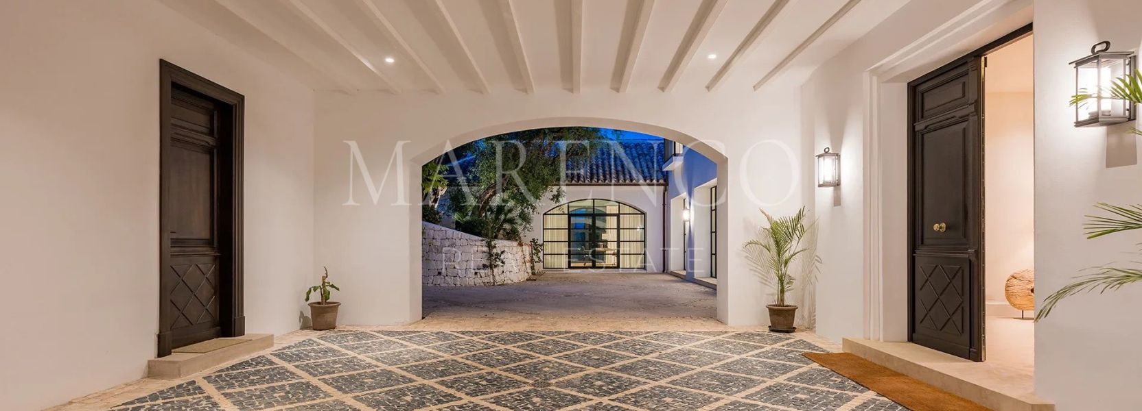 Villa in Cascada de Camojan, Marbella Golden Mile, Marbella