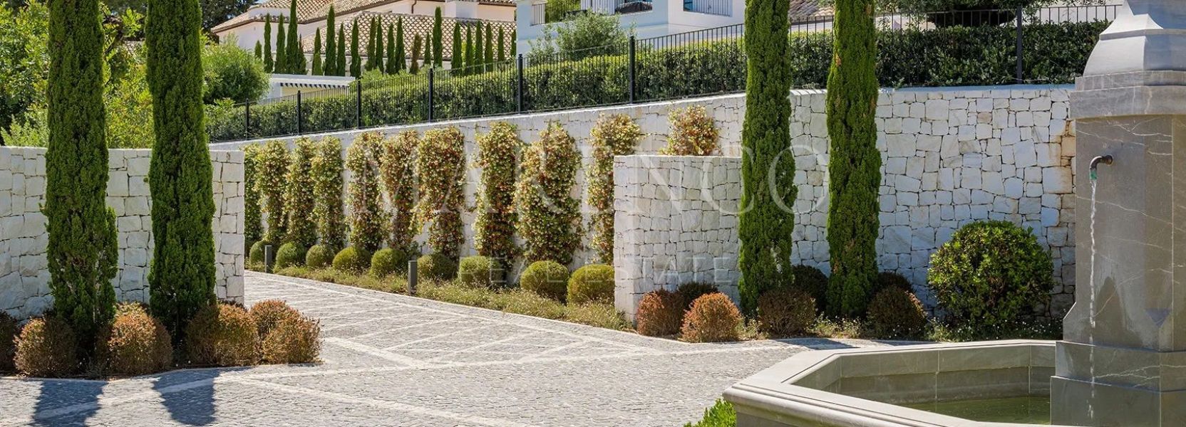 Villa in Cascada de Camojan, Marbella Golden Mile, Marbella