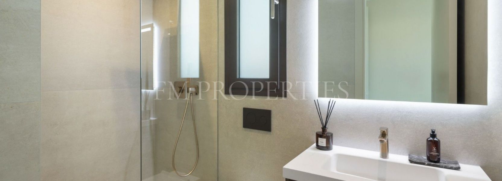 Villa  in Los Flamingos, Benahavis