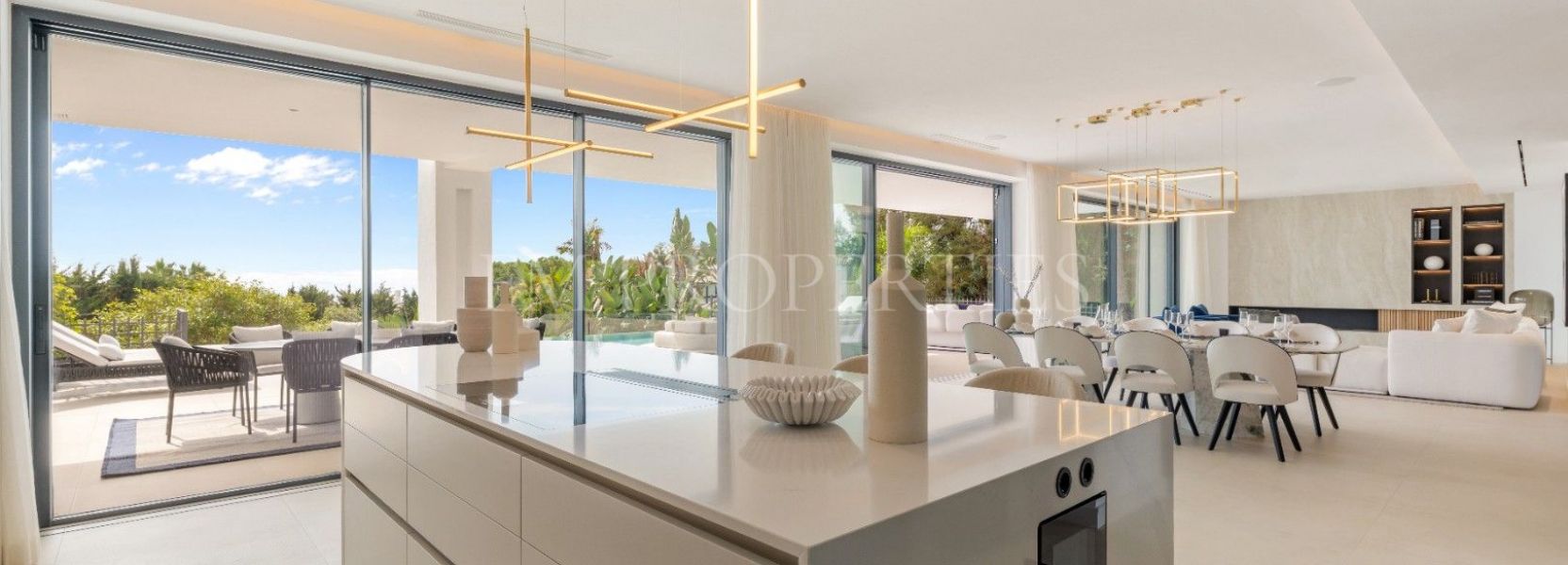 Villa  in Sierra Blanca, Marbella Golden Mile, Marbella