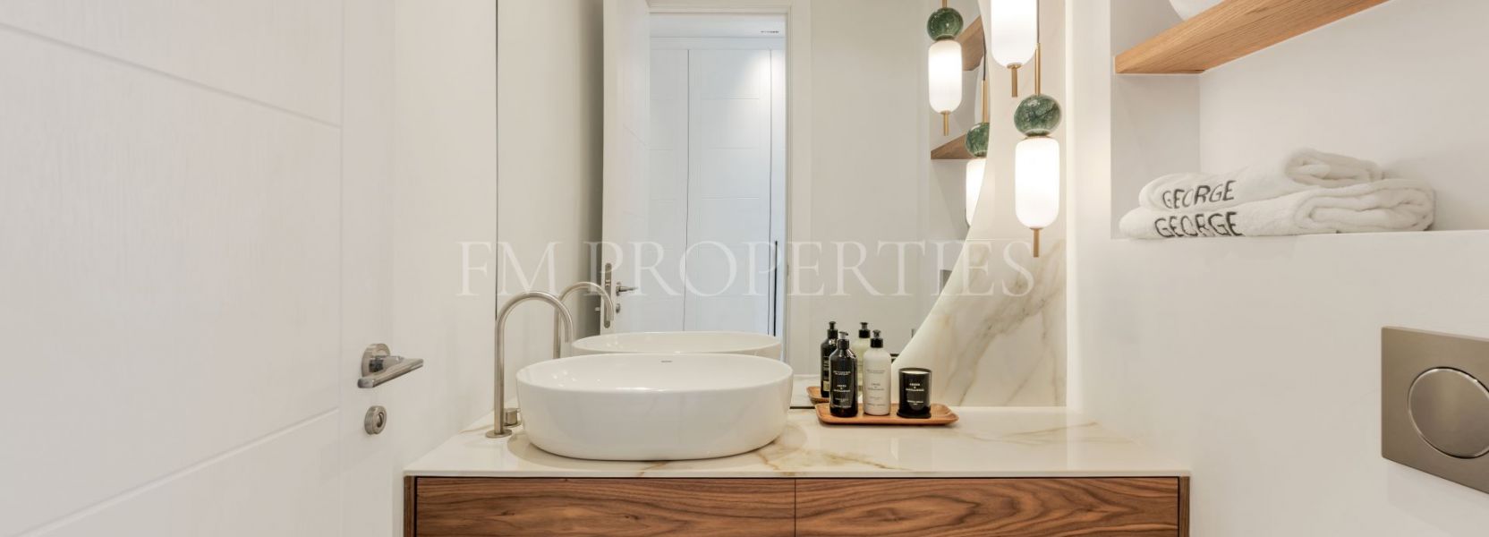 Villa  in Sierra Blanca, Marbella Golden Mile, Marbella