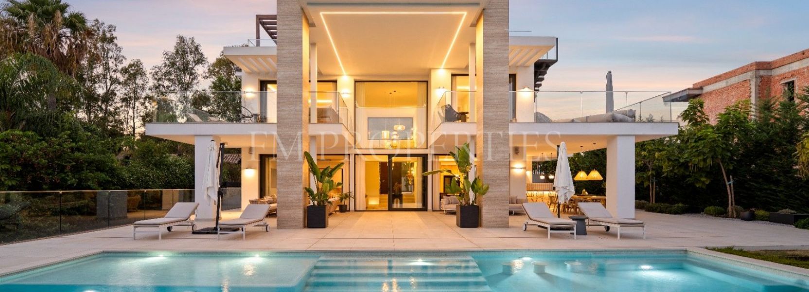 Villa  in Altos de Puente Romano, Marbella Goldene Meile, Marbella