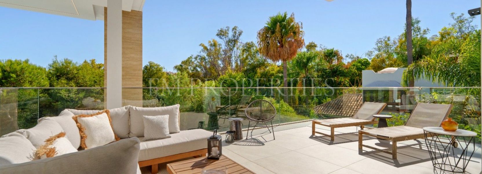 Villa  in Altos de Puente Romano, Marbella Goldene Meile, Marbella