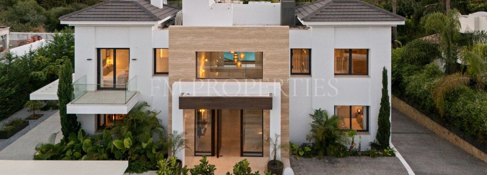 Villa  in Altos de Puente Romano, Marbella Goldene Meile, Marbella